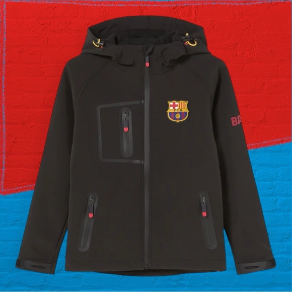 Boys softshell jacket featuring the embossed crest of FC Barcelona. Youth L. 12 - Picture 1 of 15
